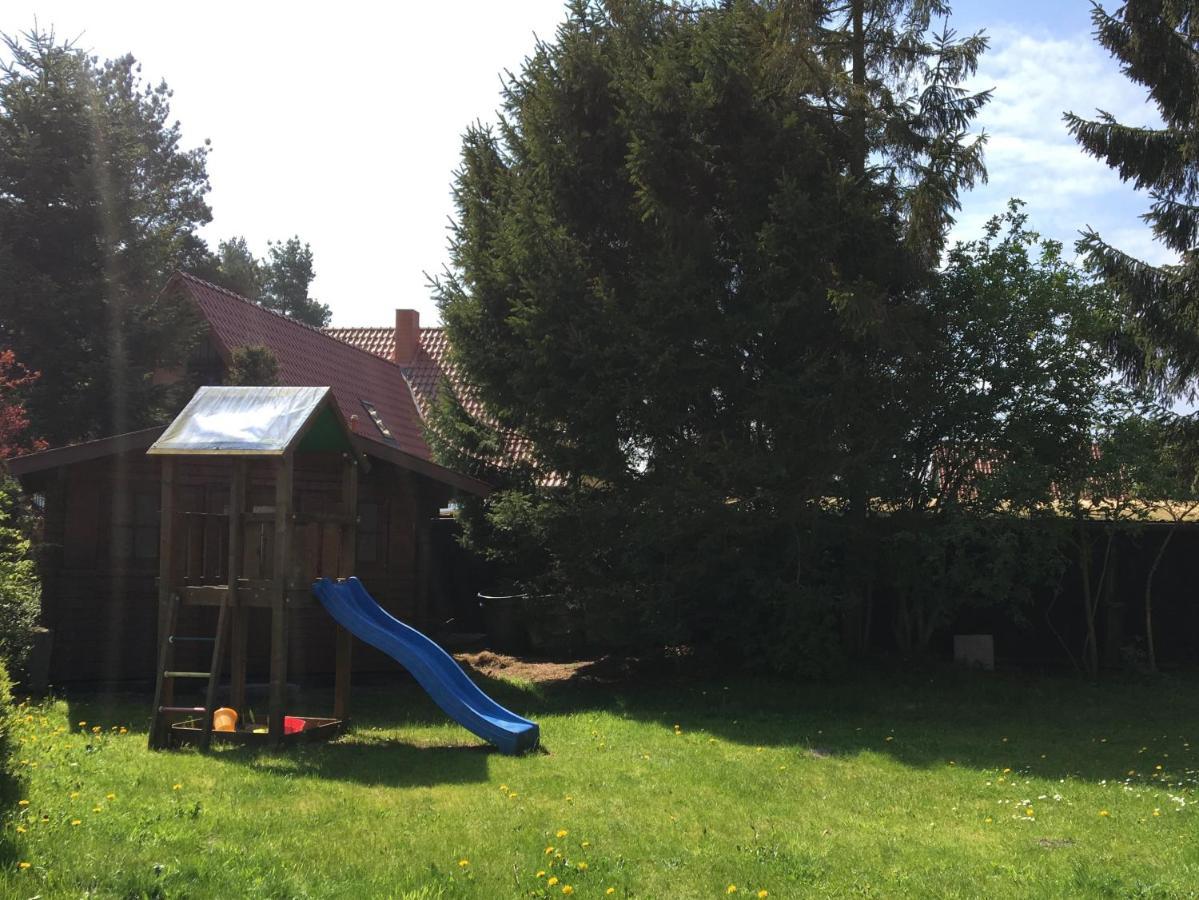 Trollhus - Grosses Familienfreundliches Ferienhaus 博恩 外观 照片