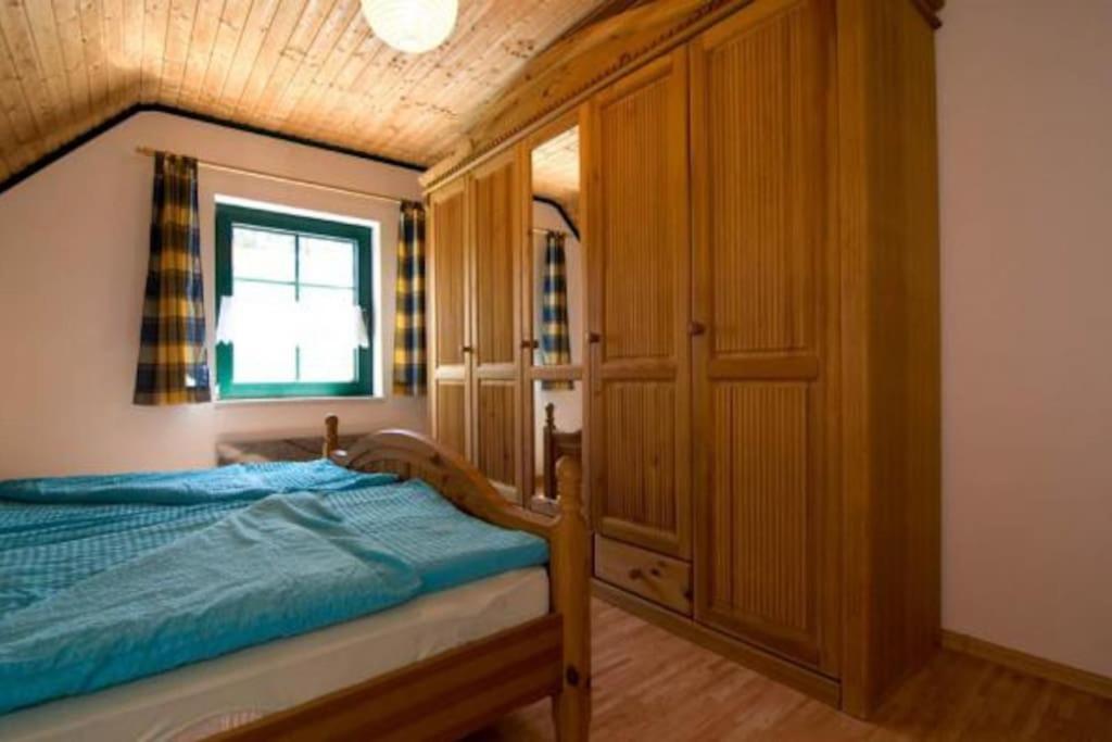 Trollhus - Grosses Familienfreundliches Ferienhaus 博恩 外观 照片